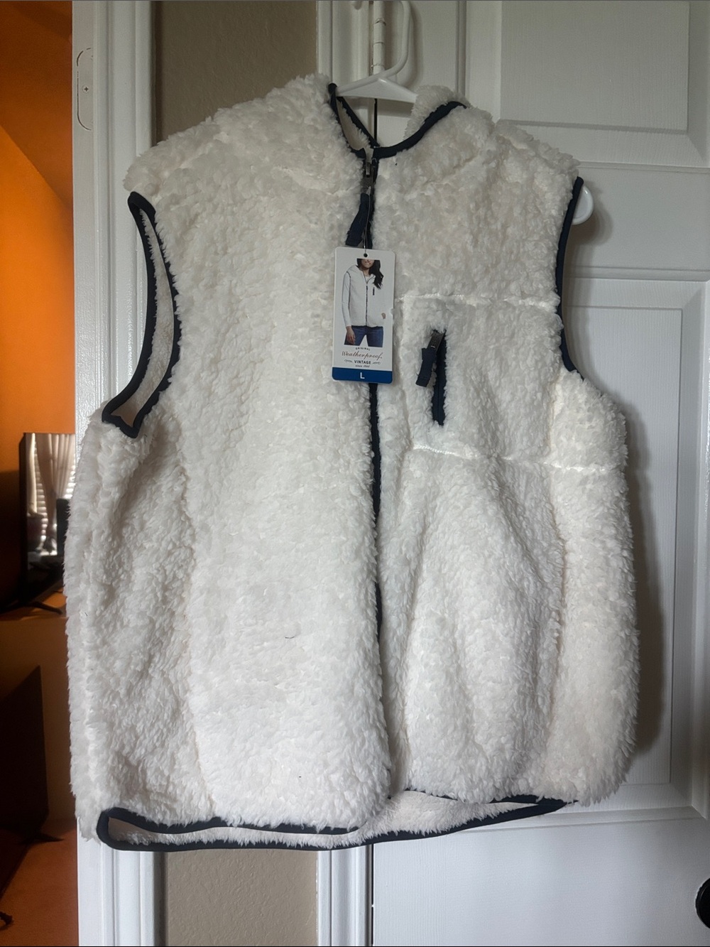 Weatherproof Cream Sherpa Vest with Navy Trim